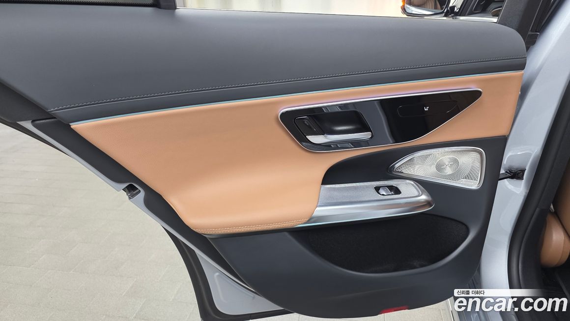 Mercedes-Benz E-Class 2024