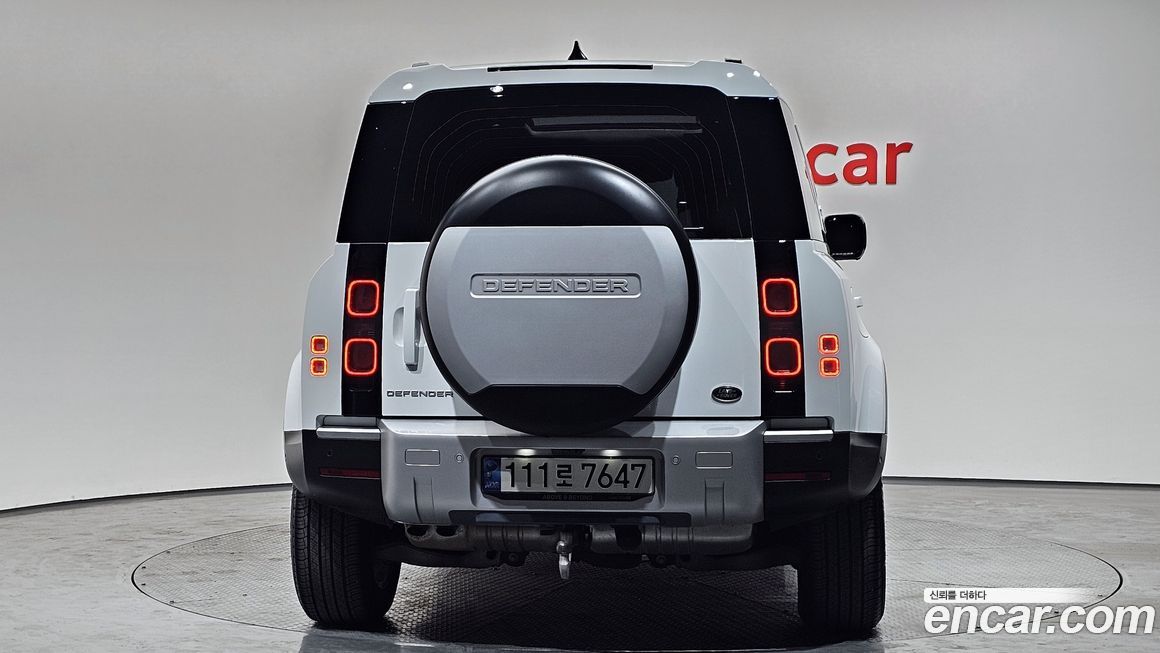 Land Rover Defender 2022