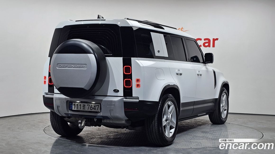 Land Rover Defender 2022