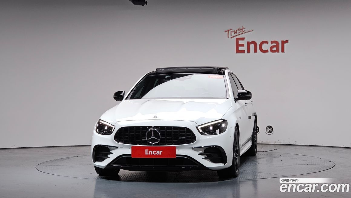 Mercedes-Benz E-Class 2023