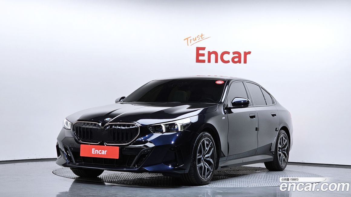 BMW 5-Series 2025