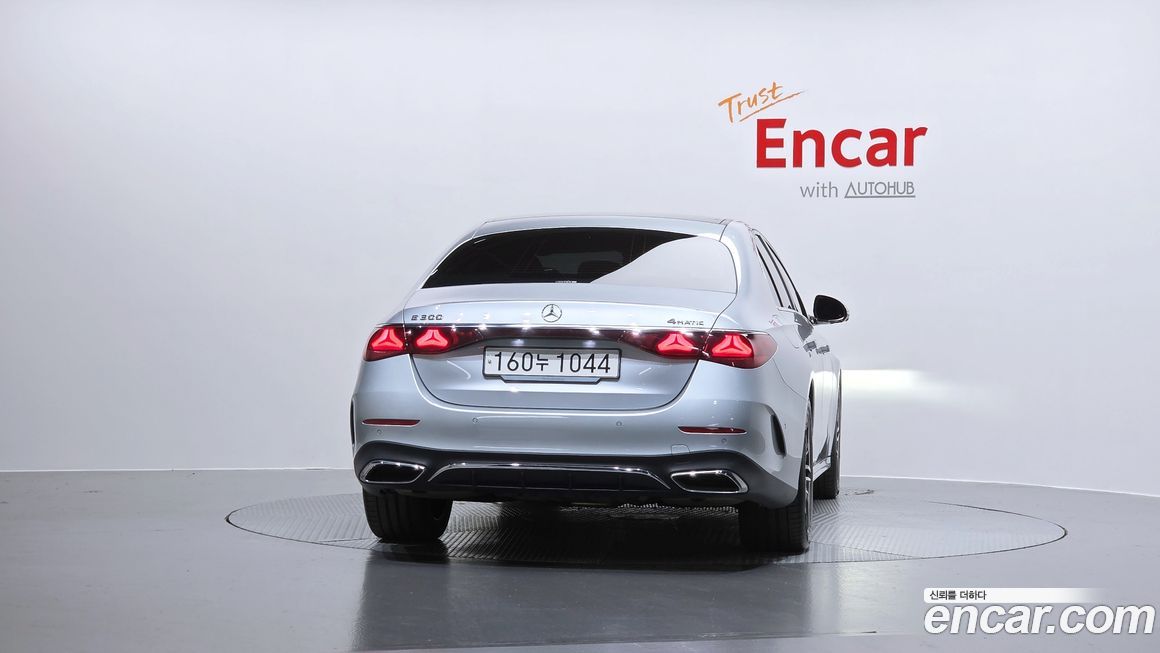 Mercedes-Benz E-Class 2024
