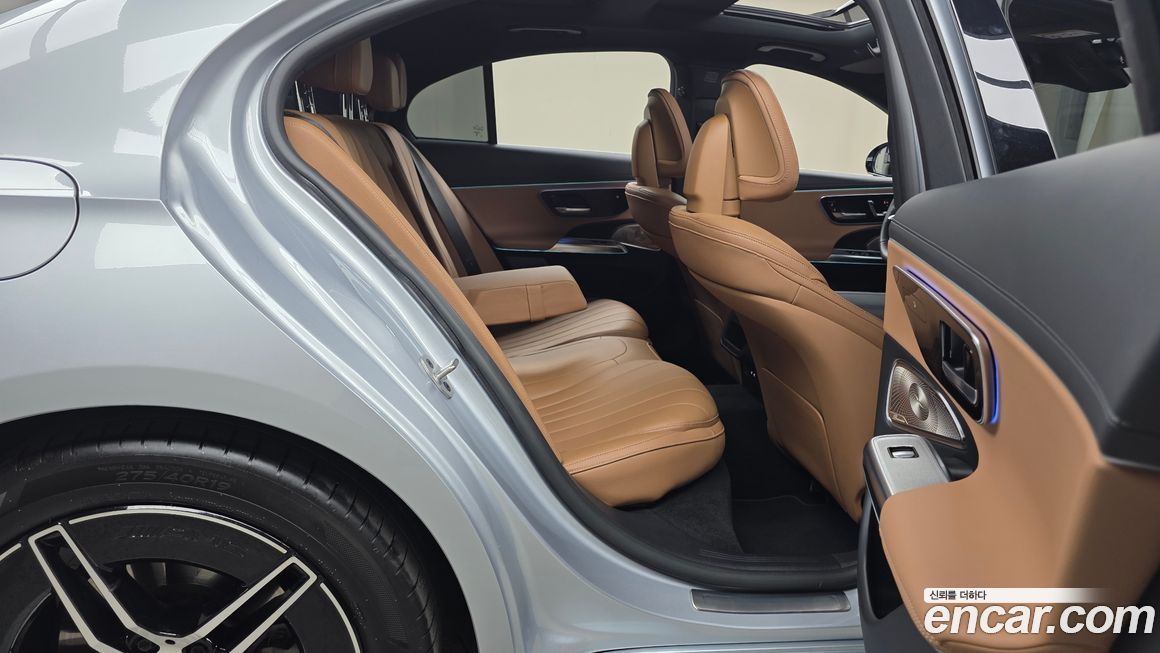 Mercedes-Benz E-Class 2024