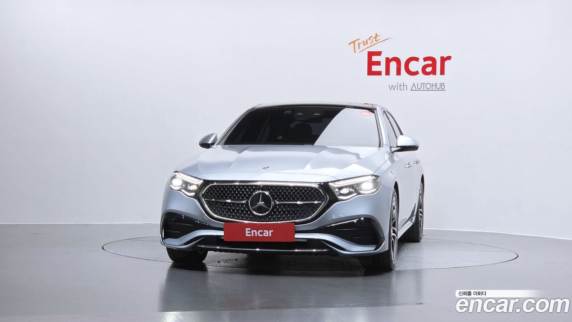 Mercedes-Benz E-Class 2024