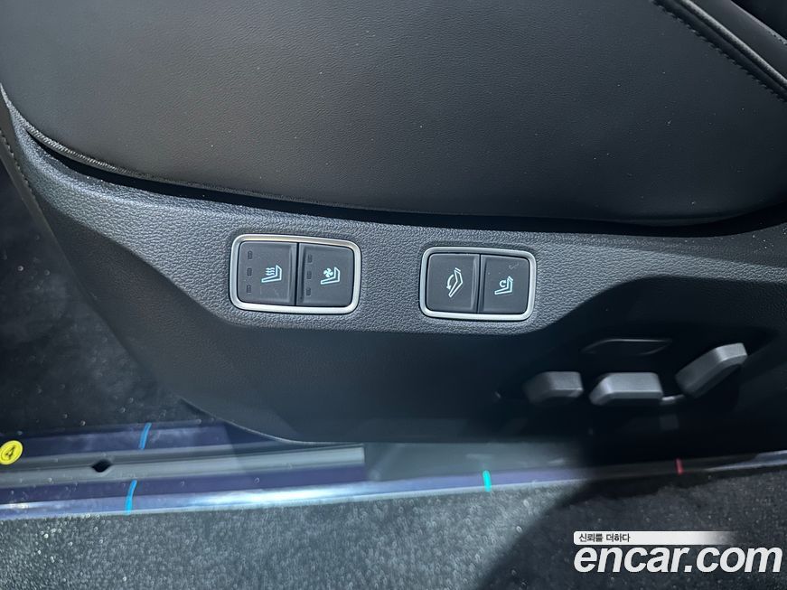 Hyundai Staria 2025
