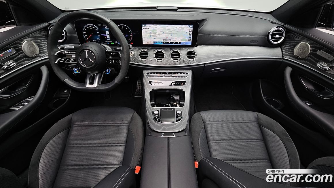 Mercedes-Benz E-Class 2023