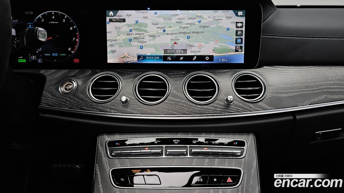 Mercedes-Benz E-Class 2023