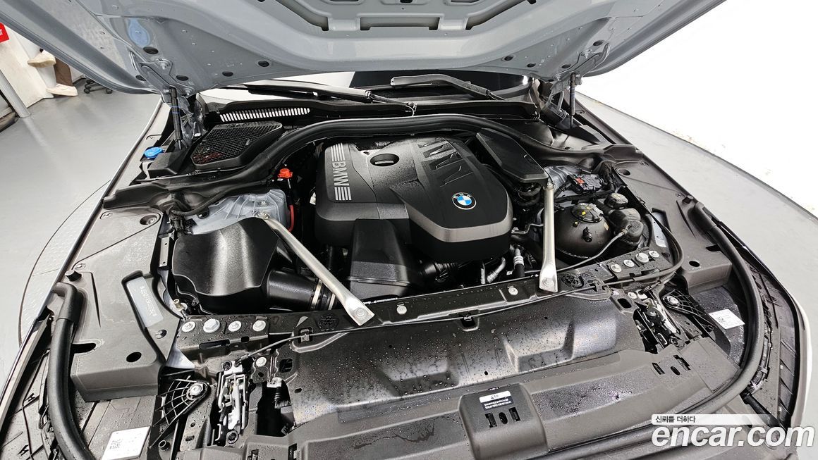 BMW 5-Series 2024