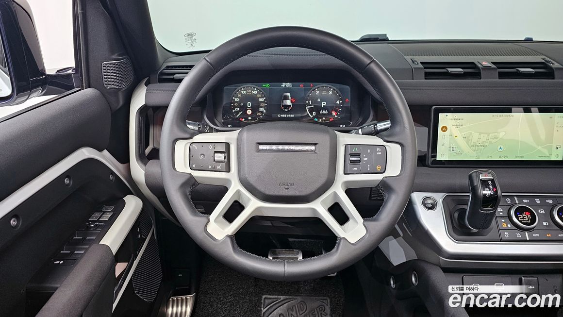 Land Rover Defender 2022