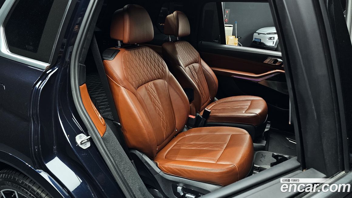 BMW X7 2021