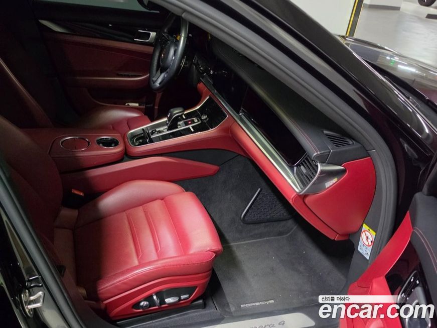 Porsche Panamera 2018