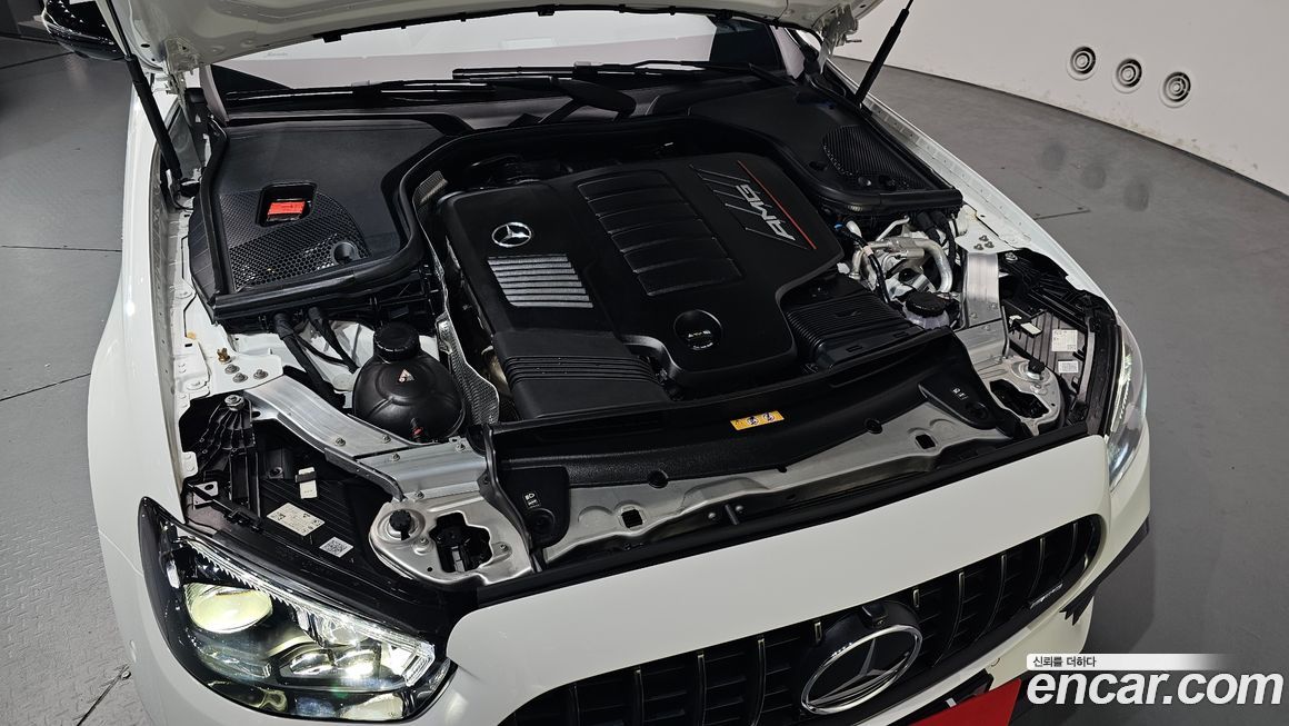 Mercedes-Benz E-Class 2023