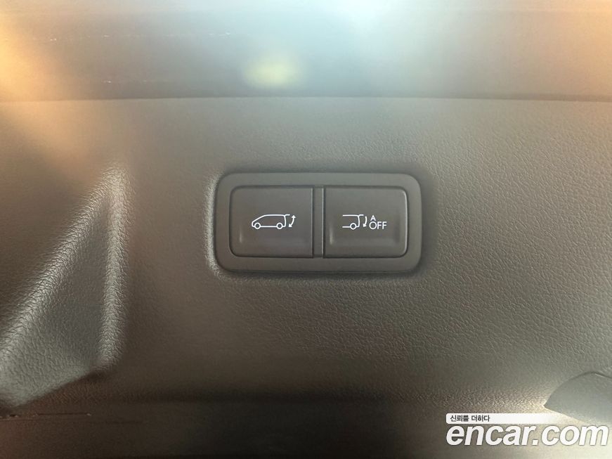 Hyundai Staria 2025