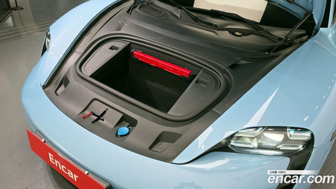 Porsche Taycan 2020