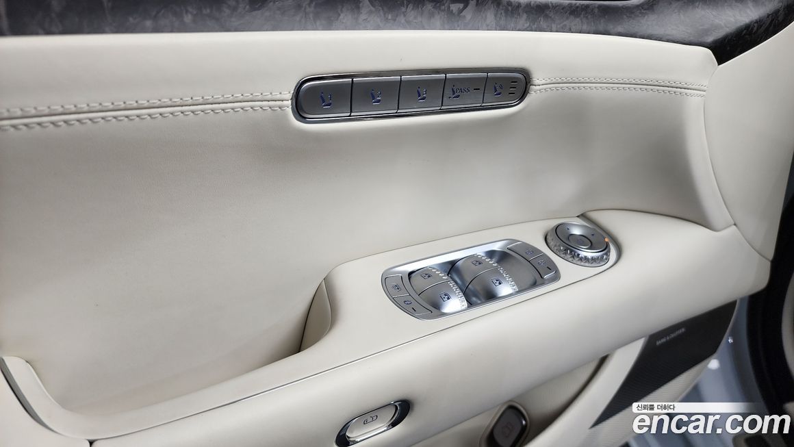 Genesis G90 2023