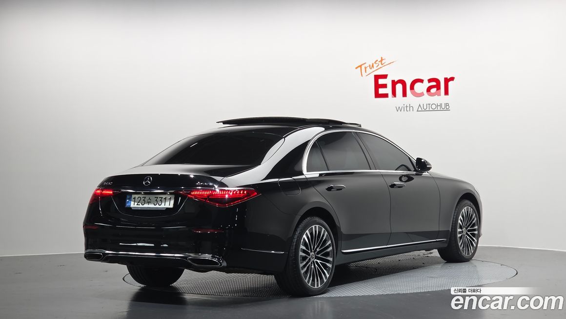 Mercedes-Benz S-Class 2022