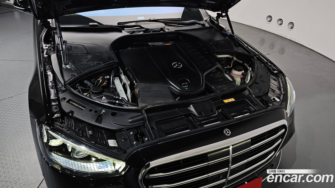 Mercedes-Benz S-Class 2021