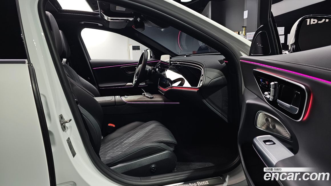 Mercedes-Benz E-Class 2024