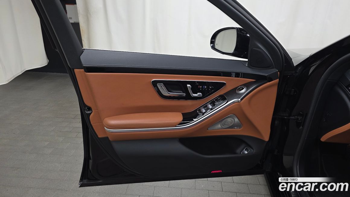 Mercedes-Benz S-Class 2022