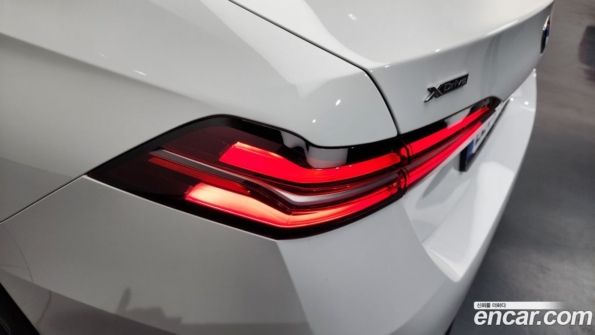 BMW 5-Series 2025