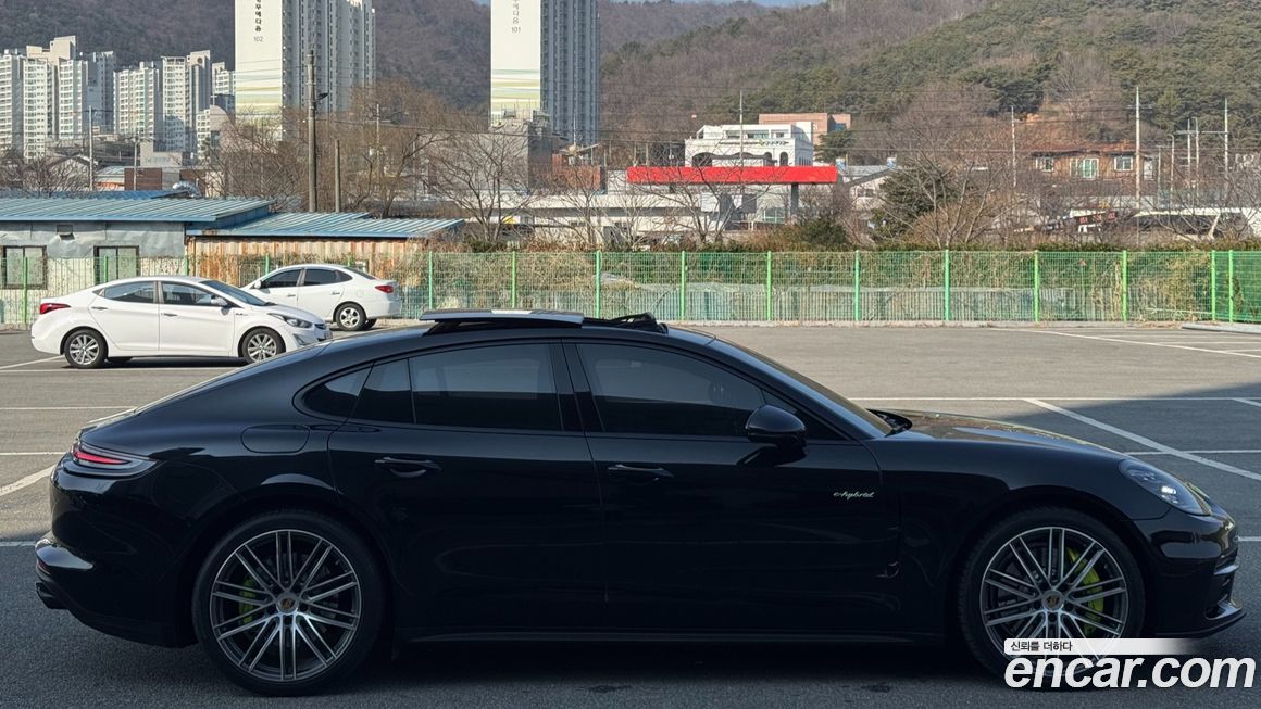 Porsche Panamera 2019