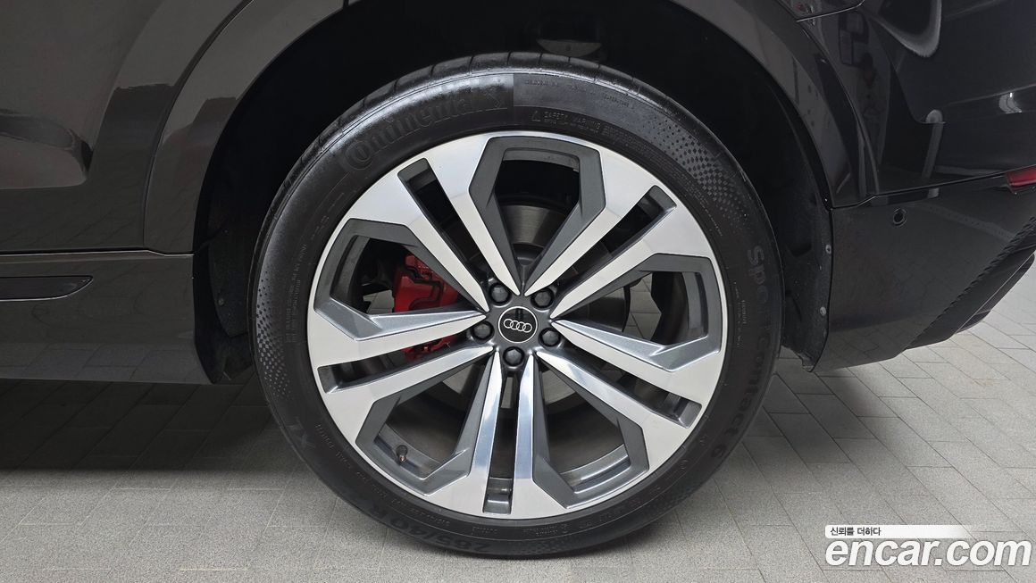 Audi Q8 2023