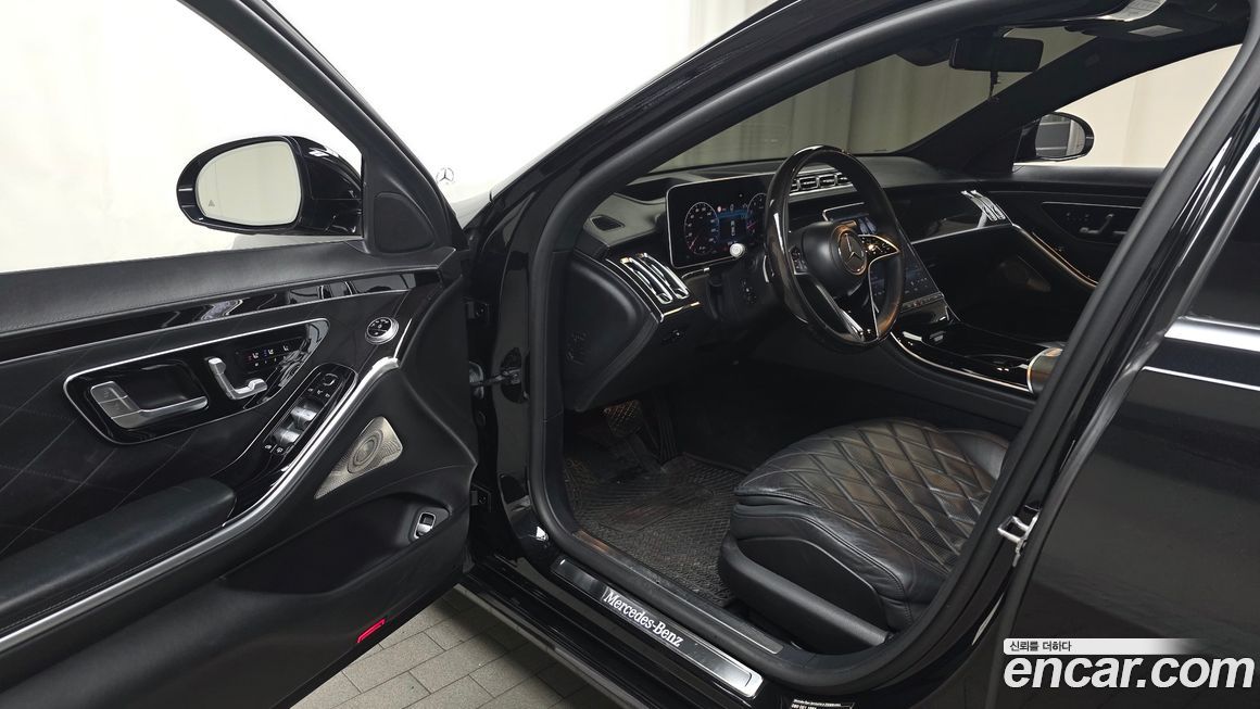 Mercedes-Benz S-Class 2021