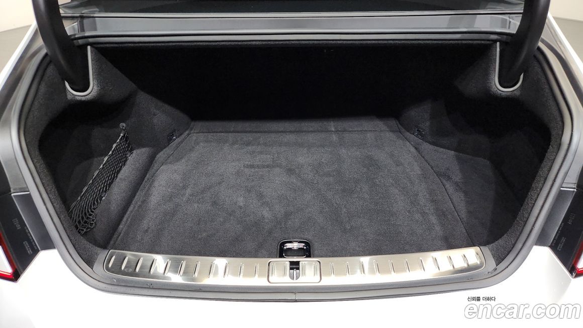 Genesis G90 2023