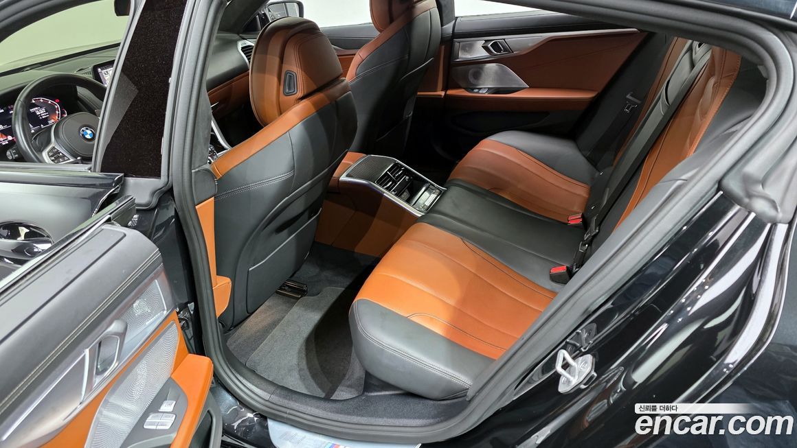 BMW 8-Series 2024