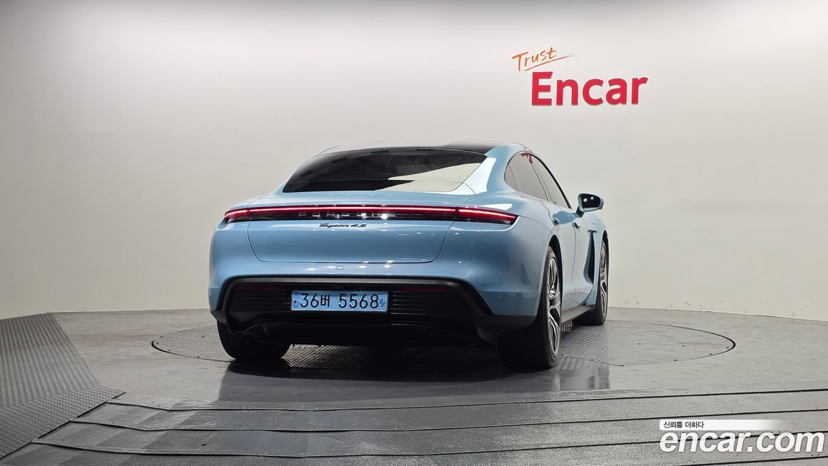Porsche Taycan 2020