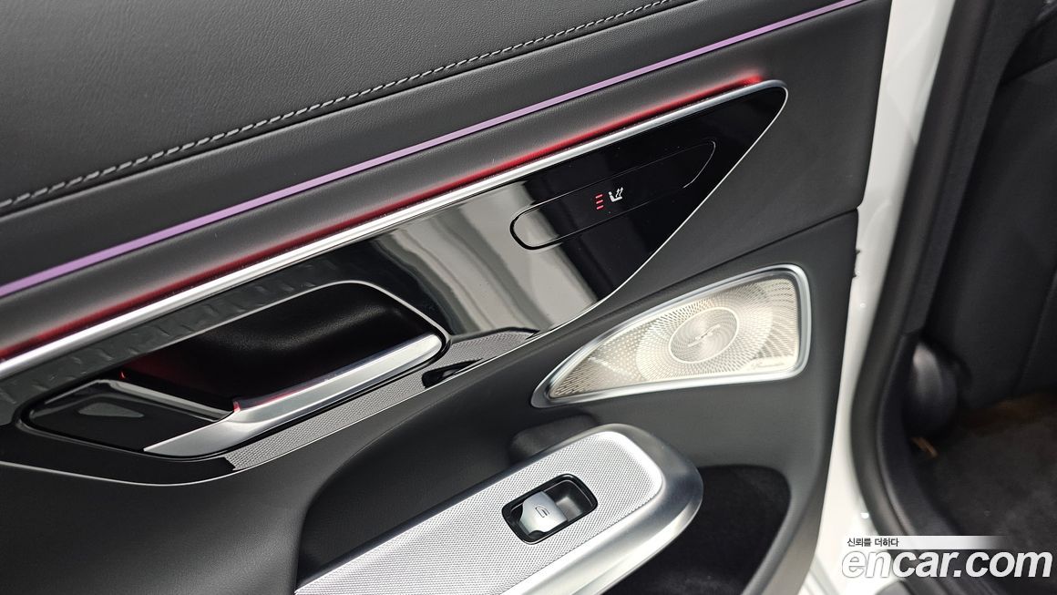 Mercedes-Benz E-Class 2024