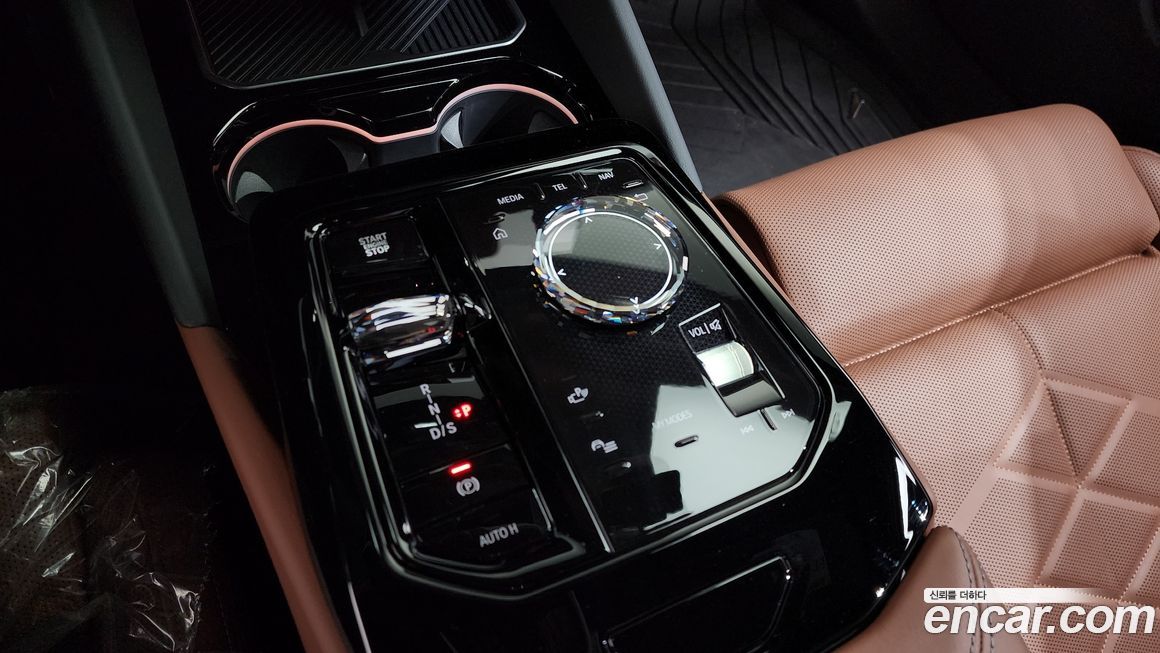 BMW 5-Series 2025