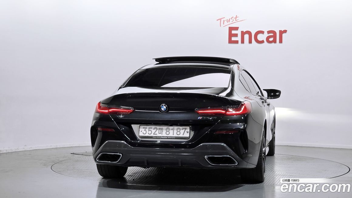 BMW 8-Series 2024