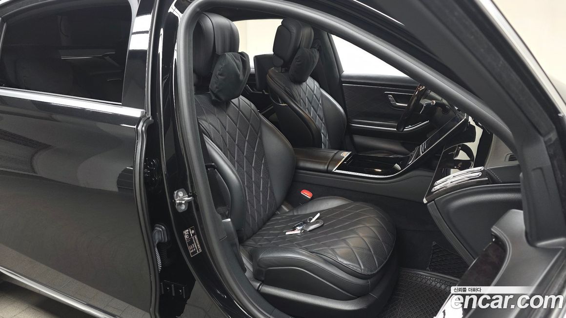 Mercedes-Benz S-Class 2021