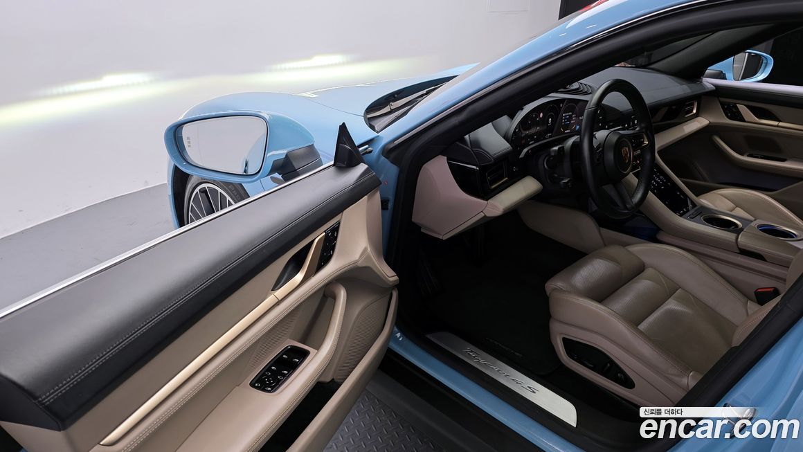 Porsche Taycan 2020