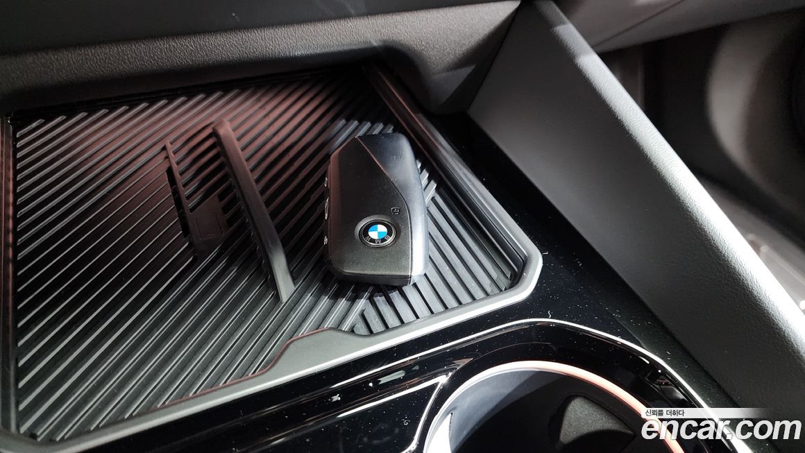BMW 5-Series 2025
