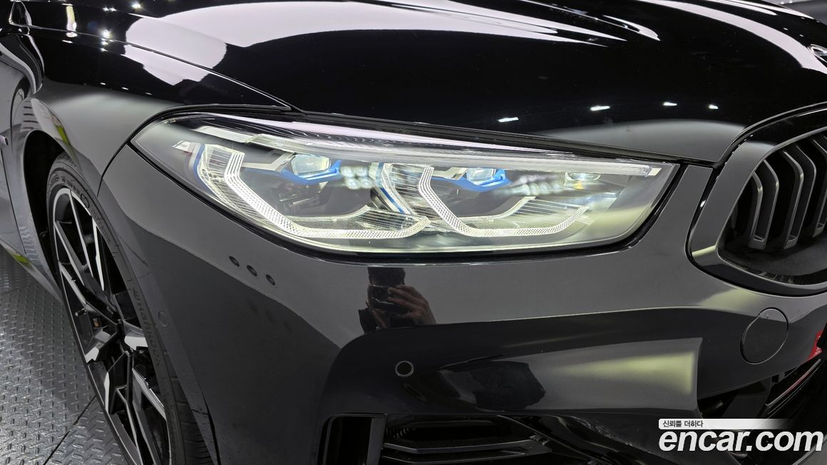 BMW 8-Series 2024