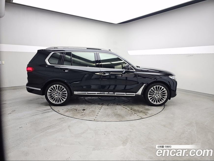 BMW X7 2022