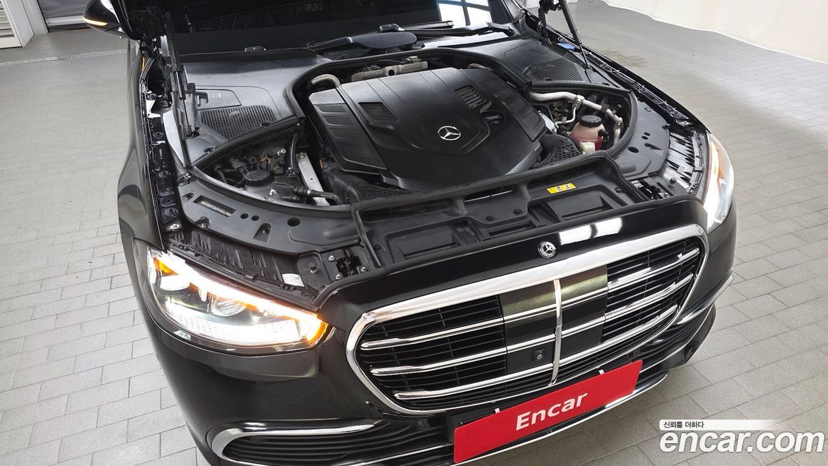 Mercedes-Benz S-Class 2021