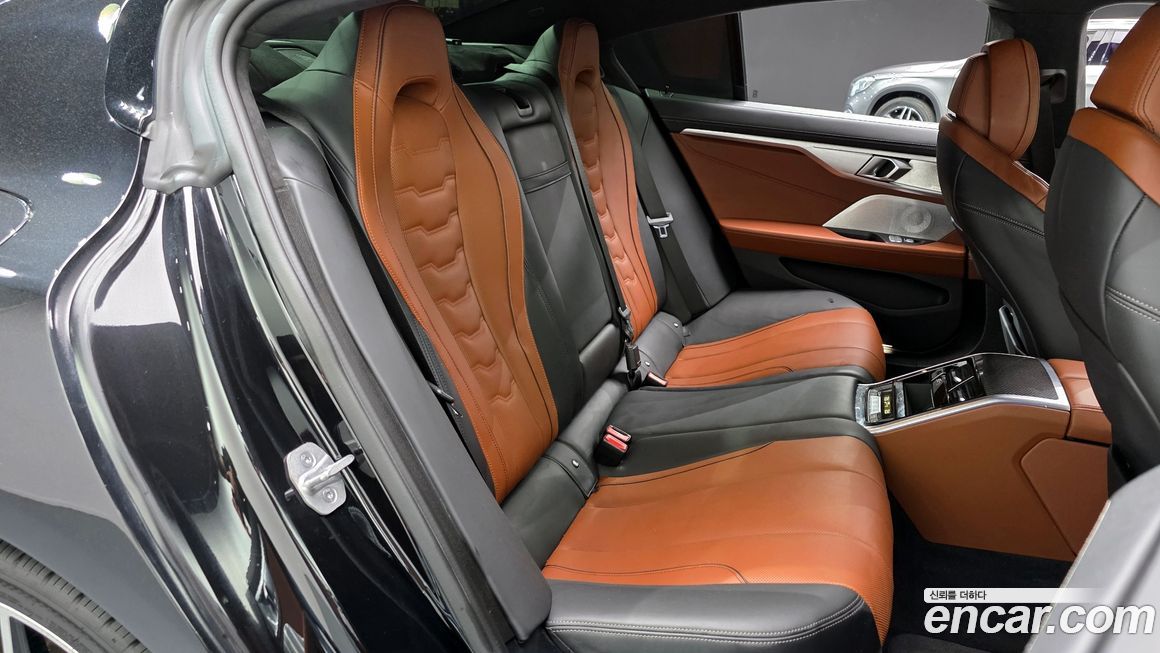 BMW 8-Series 2024