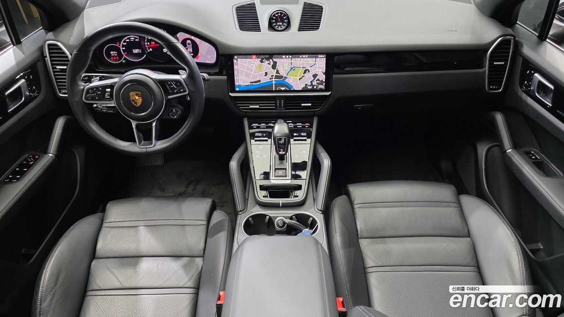 Porsche Cayenne 2021