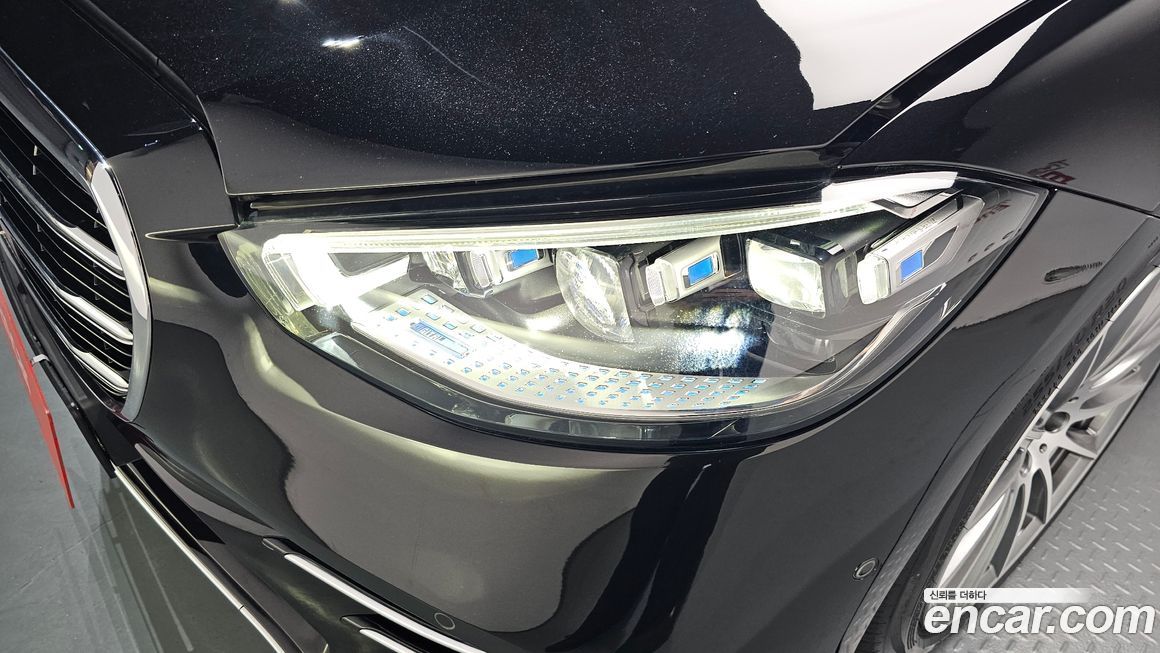 Mercedes-Benz S-Class 2021