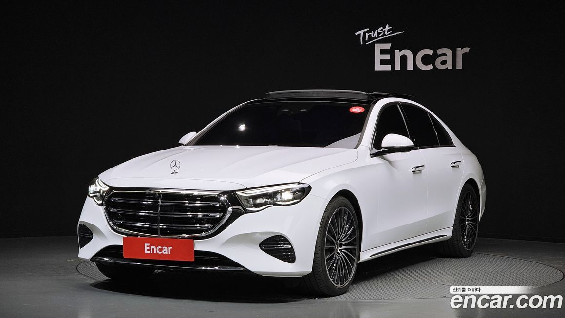 Mercedes-Benz E-Class 2024