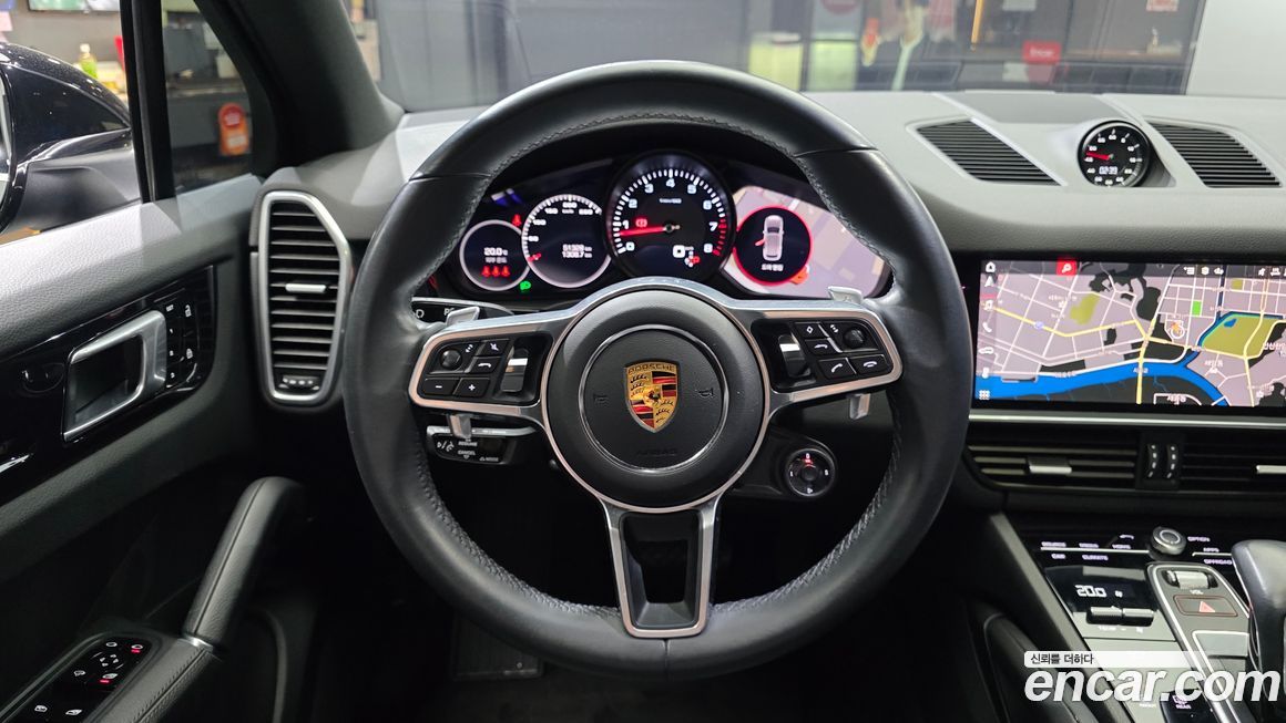 Porsche Cayenne 2021