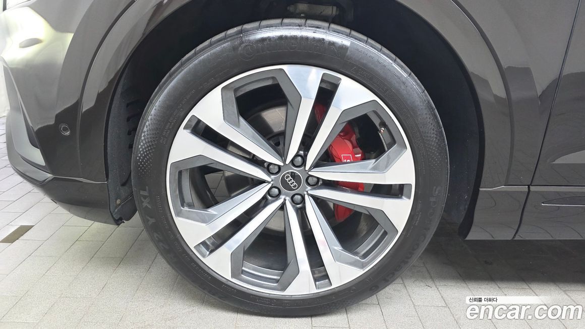 Audi Q8 2023