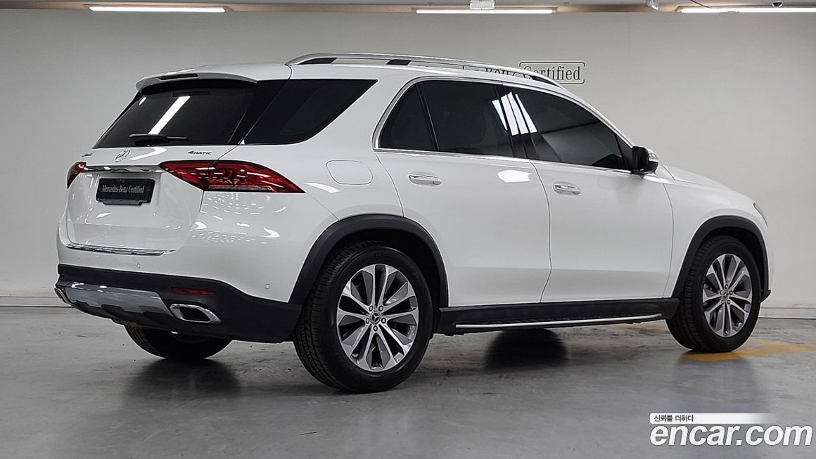 Mercedes-Benz GLE-Class 2023