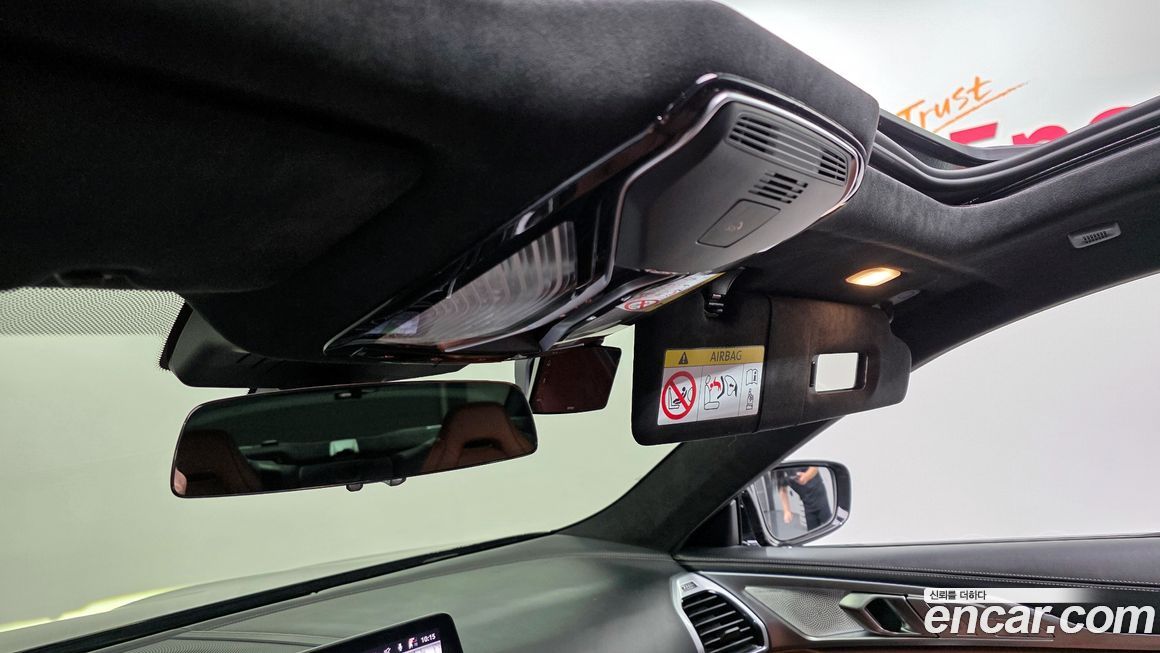 BMW 8-Series 2024
