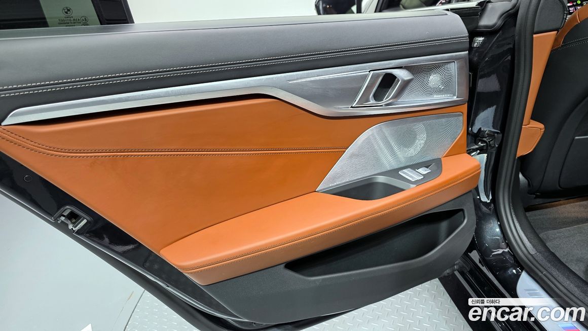 BMW 8-Series 2024