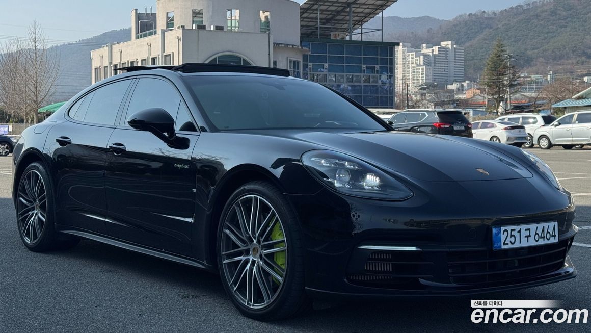 Porsche Panamera 2019