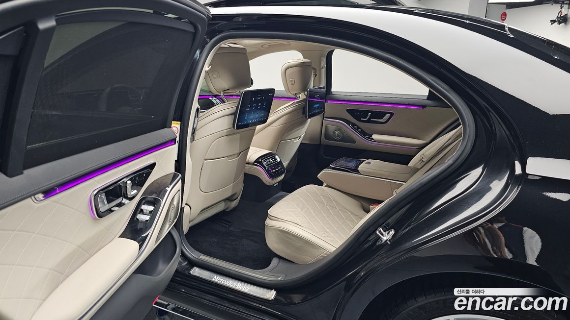 Mercedes-Benz S-Class 2021